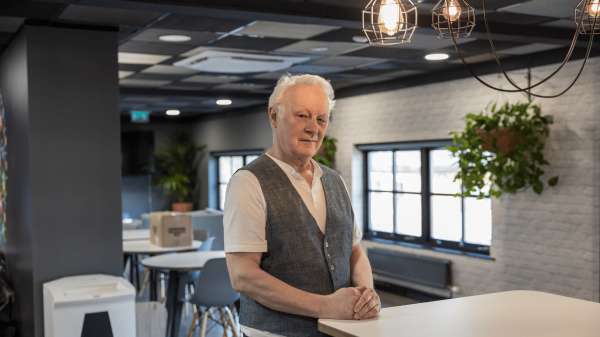 Providing IT support to both public and private sectors